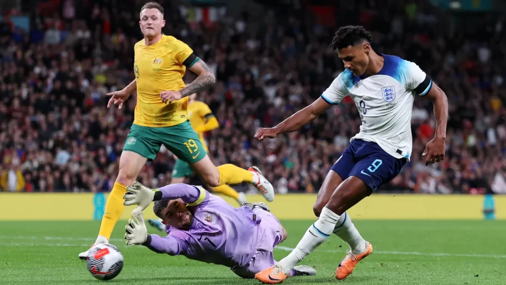 England 1-0 Australia: Issues after the game: The Lions brought in substitutes to try out. But still achieved the goal - FEATURE